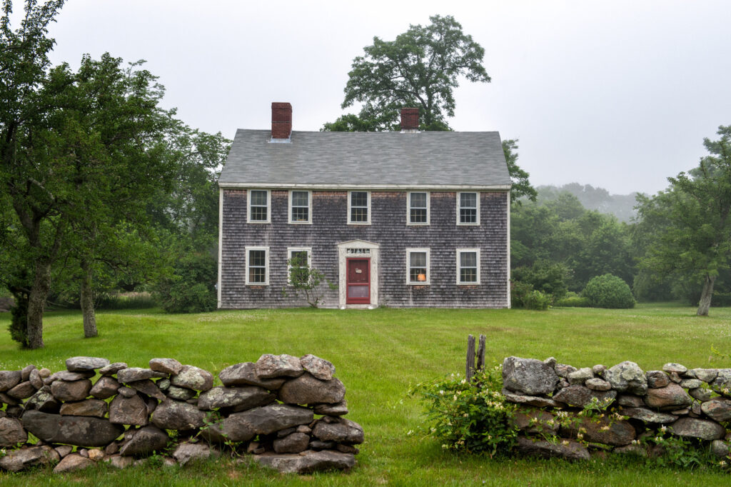 colonial home style